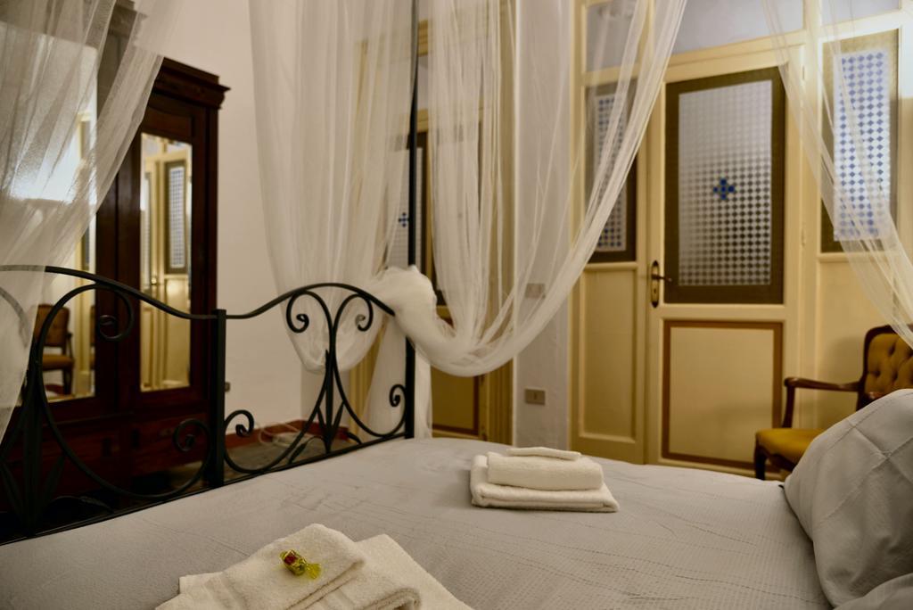 مبيت وإفطار باليرمو Real Teatro Umberto I المظهر الخارجي الصورة